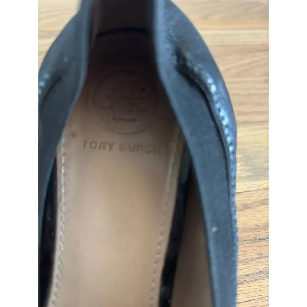 Tory Burch Jorie Block Heel Pumps Black Leather Gold Logo Medallion Size 6.5
